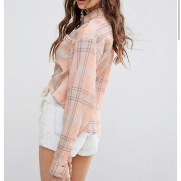 Free People Peach Plaid Cropped Button Up Small - Picture 2 of 7
